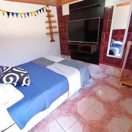 Hostal Playa Hermosa Пичилему Екстериор снимка